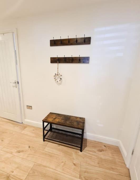 The Hideaway Luxury 5* 2 Bed Garden Apartment 스카버러 외부 사진