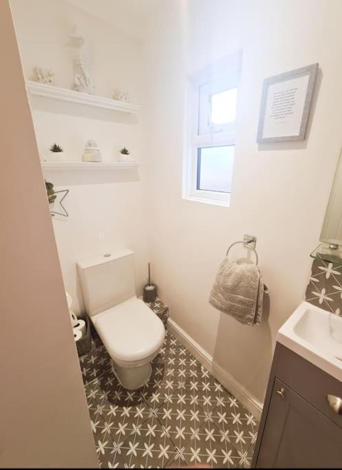 The Hideaway Luxury 5* 2 Bed Garden Apartment 스카버러 외부 사진
